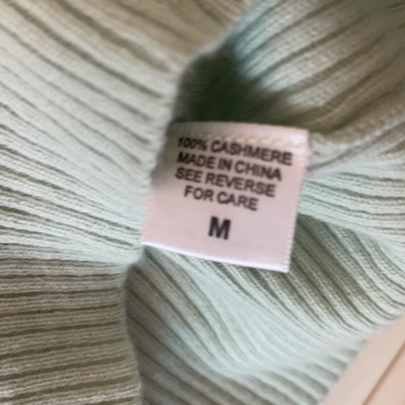 E.VIL Cashmere Sweater - Picture 4 of 4